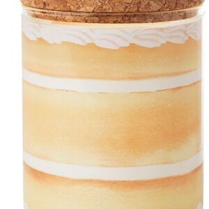 Vanilla Cake & Buttercream Layered Yellow & White Candle